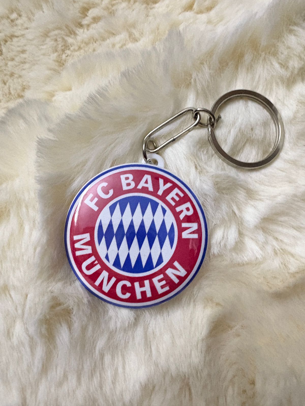 FC Bayern Munich Keychain – Classic Button (44mm)