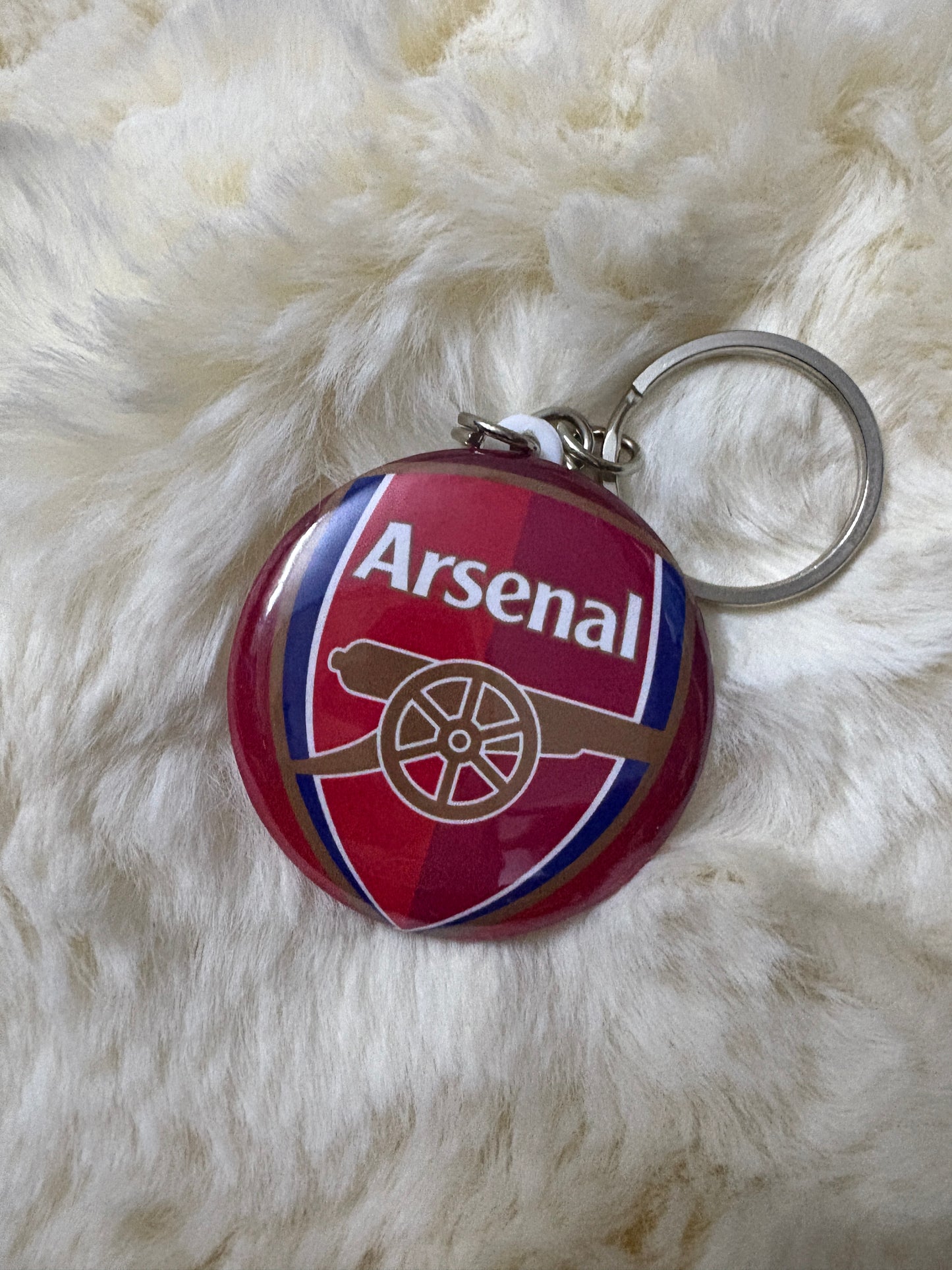 Arsenal FC Keychain – Classic Button (44mm)
