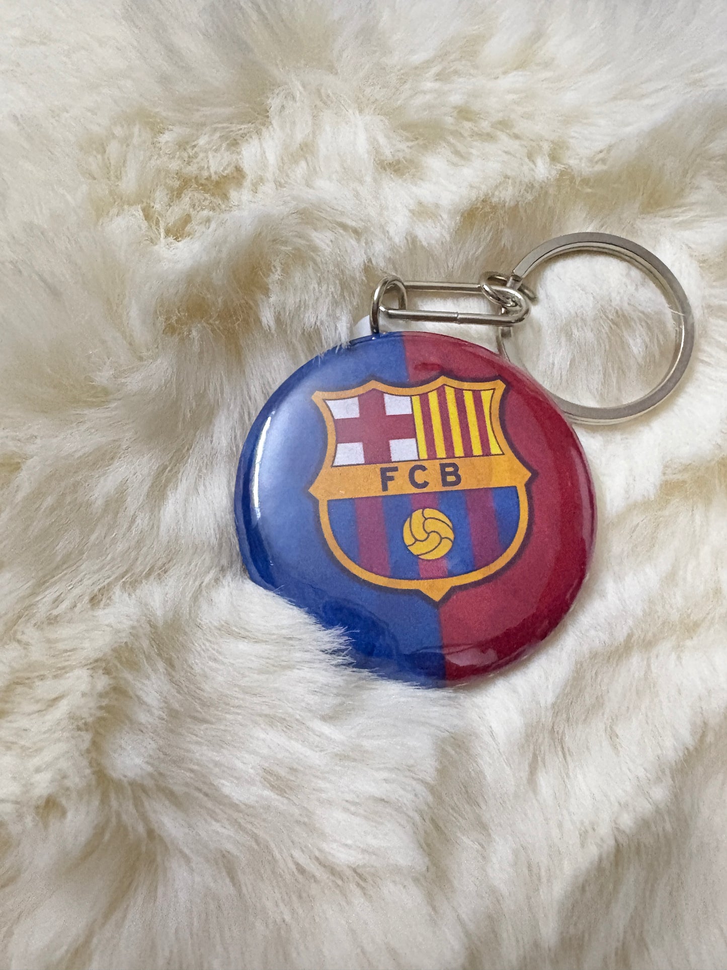 FC Barcelona Keychain – Classic Button (44mm)