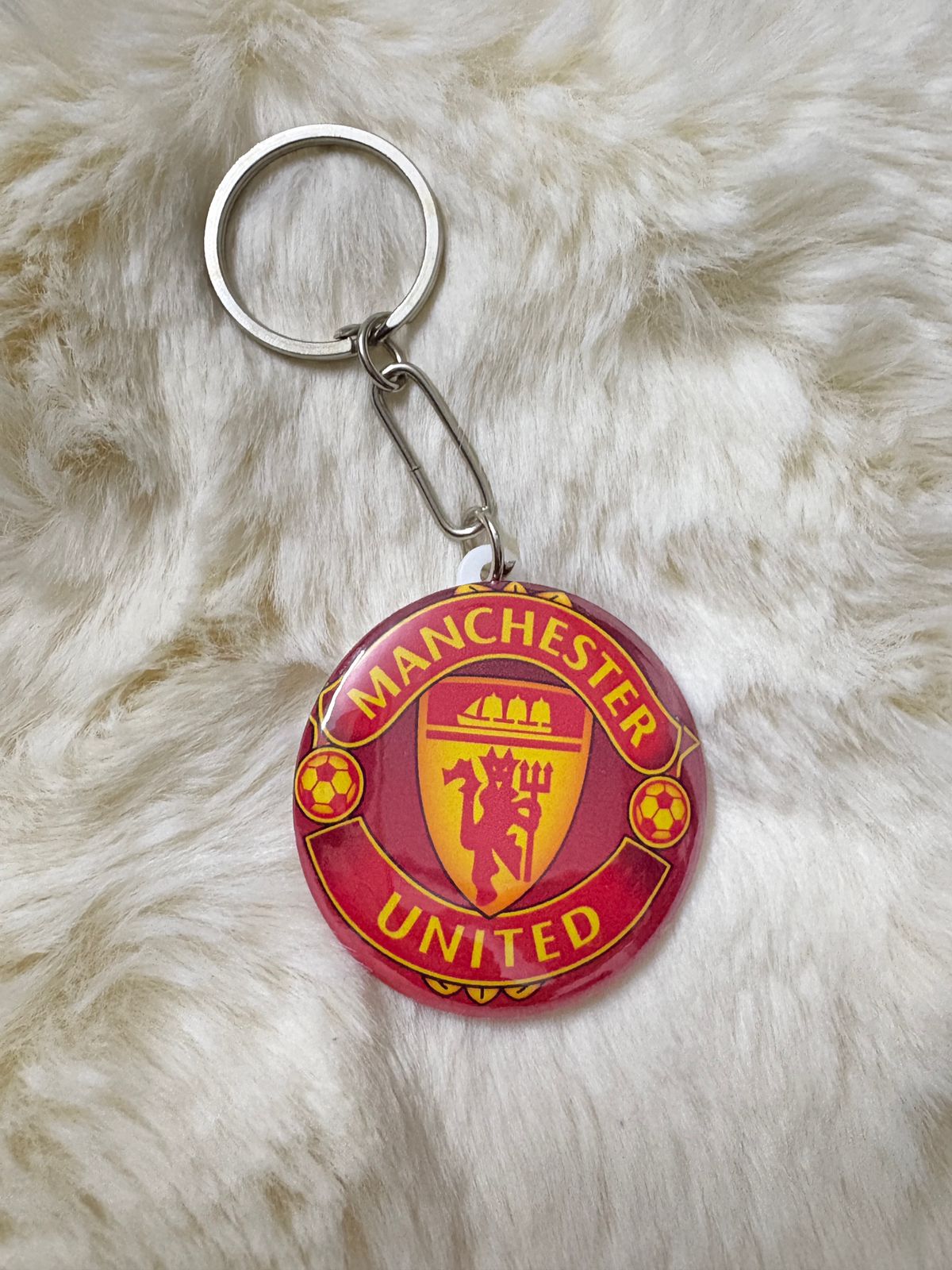 Manchester United Keychain – Classic Button (44mm)